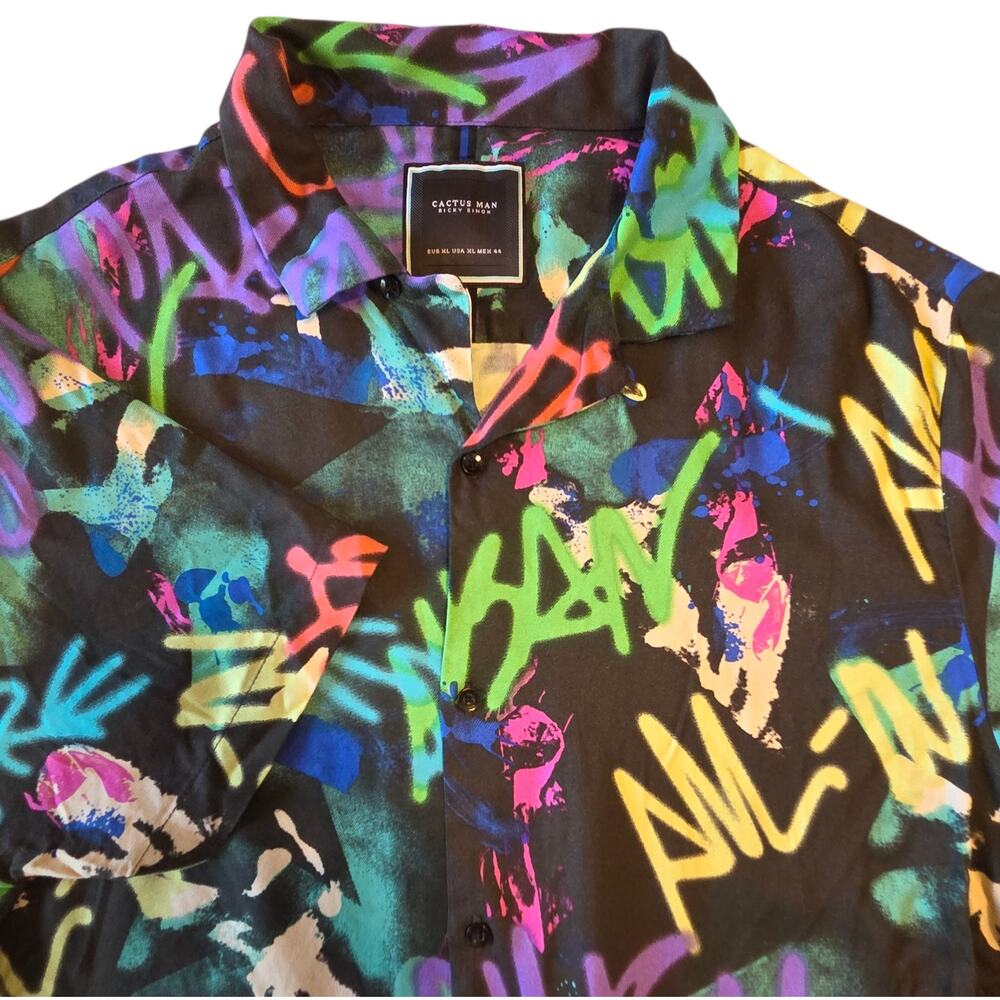 Cactus Man Ricky Singh Graffiti Shirt Button Front Short Sleeve size XL
